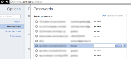 Google Chrome - Tela de logins e senhas salvas, podendo facilmente mostrar seus passwords clicando no botão Show