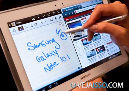 Samsung Galaxy Note 10.1 e excelente para producao de conteudo com Multitasking e a S-Pen para escrever e editar fotos