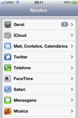 Ajustes do iPhone e iPad mostrando as configurações gerais e iCloud