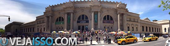 Clique para Ampliar - AutoStich o melhor programa para fazer panoramas - Exemplo tirado em frente ao Metropolitam Museum of Art em Nova York